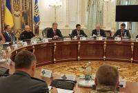 Порошенко поручил Турчинову созвать заседание СНБО по реформированию "Укроборонпрома"
