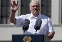 Лукашенко призвал разобраться с поддерживающими оппозицию учителями