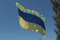 В сторону оккупированного Донецкая запустили 15-метровый флаг Украины