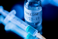 Побочные эффекты вакцины против COVID: на них могут влиять четыре проблемы со здоровьем