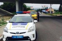 В Киеве пьяный мужчина натравливал бойцовского пса на посетителей супермаркета В Киеве пьяный мужчина натравливал бойцовского пса на посетителей супермаркета