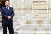 Лукашенко объявил о проведении досрочных парламентских выборов Лукашенко объявил о проведении досрочных парламентских выборов